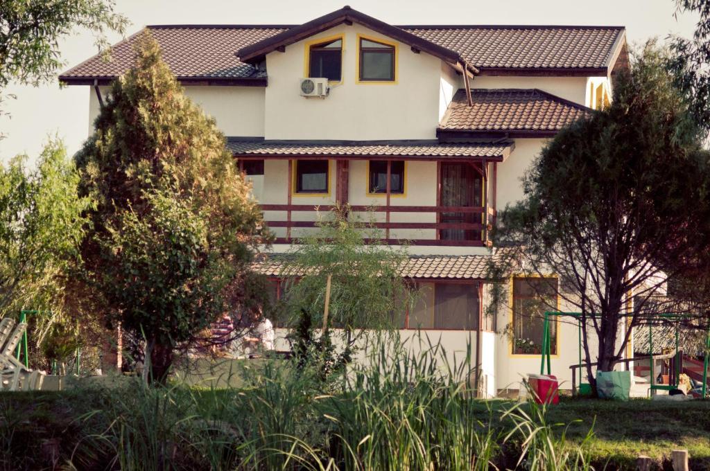 Pensiunea Califar Dunavatu de Jos Exterior photo